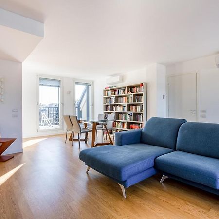 Modern Apt With Terrace, Wifi & Ac Milánó Kültér fotó