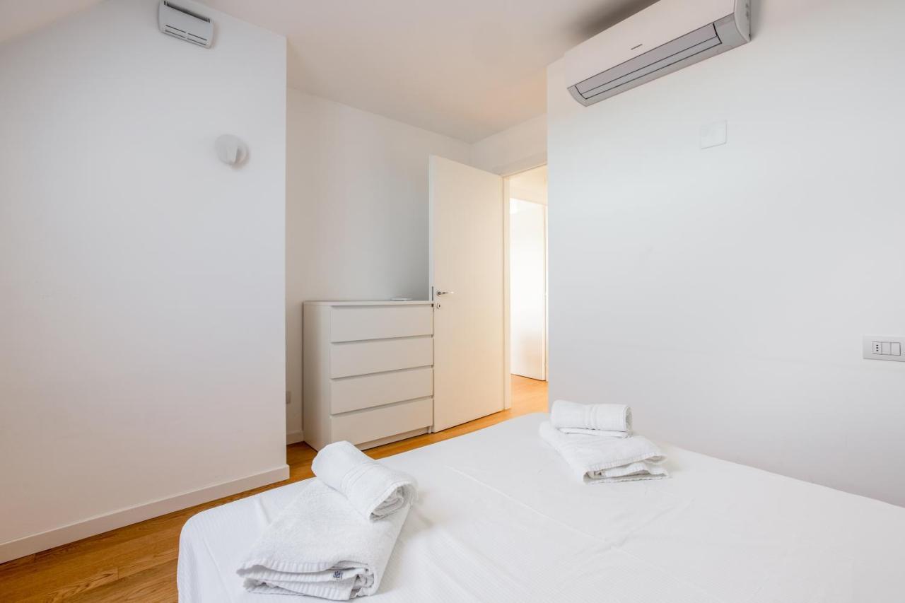 Modern Apt With Terrace, Wifi & Ac Milánó Kültér fotó