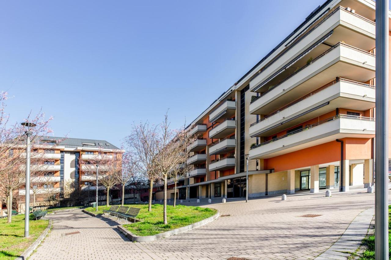 Modern Apt With Terrace, Wifi & Ac Milánó Kültér fotó